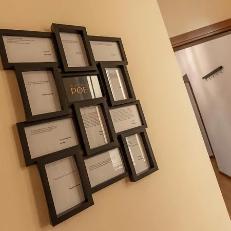 Con Parcheggio A Trieste, Foscolo