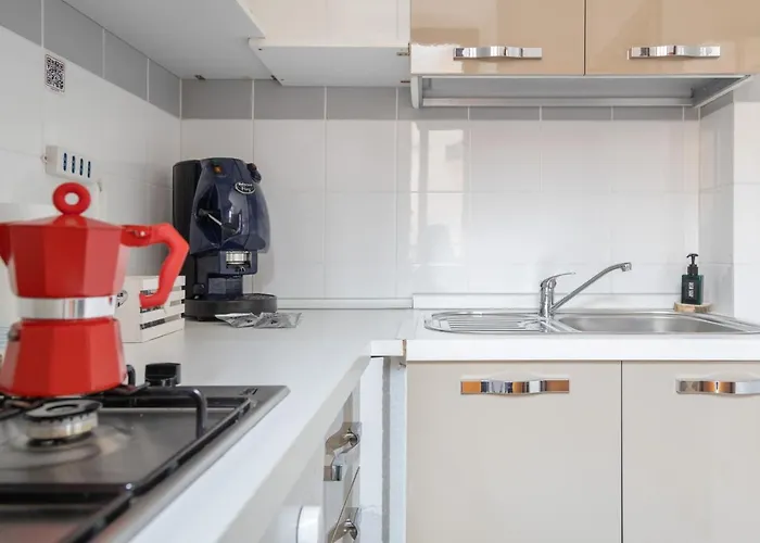 Daire Con Parcheggio A Trieste, Foscolo *