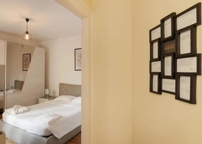 Апартаменти Con Parcheggio A Trieste, Foscolo *